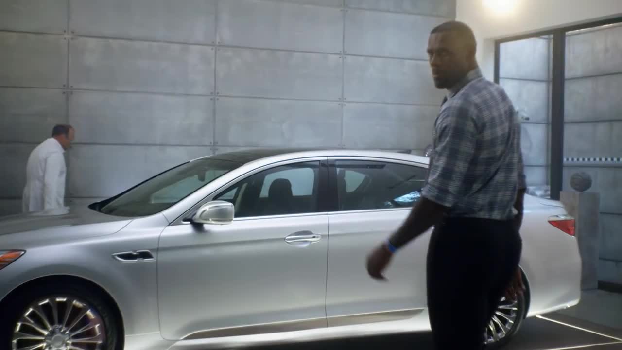 lebron kia k900